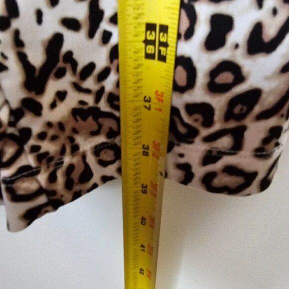 EUC CALVIN KLEIN ANIMAL PRINT SOFT STRETCY MID RUCHED MIDI DRESS SIZE M / PET L - Picture 16 of 16